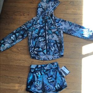 Kids matching outfit.